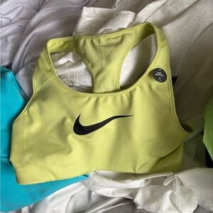 Nike Women's High-Support Sports Bra